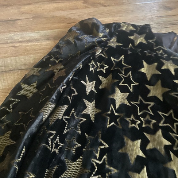 Vici velvet star top - Picture 2 of 5